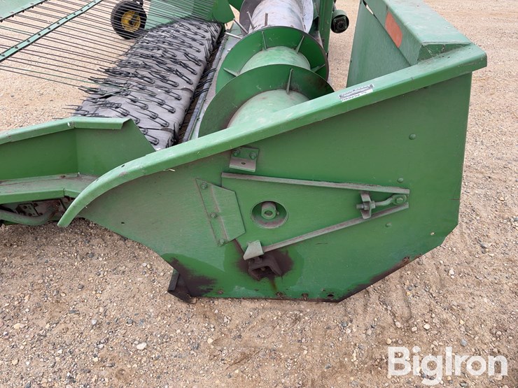 john-deere-212-image-17