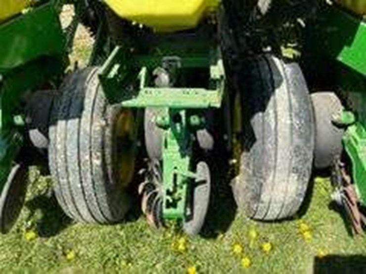 john-deere-1760-image-15