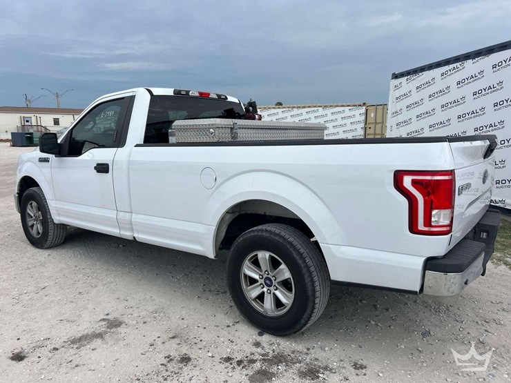 2017-ford-f150-image-4