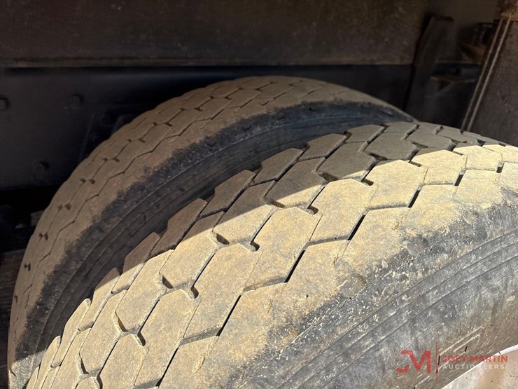 1999-kenworth-t880-image-13