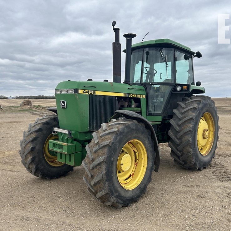 JOHN DEERE 4455