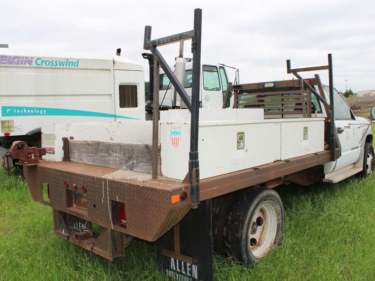 1997-gmc-3500-image-4