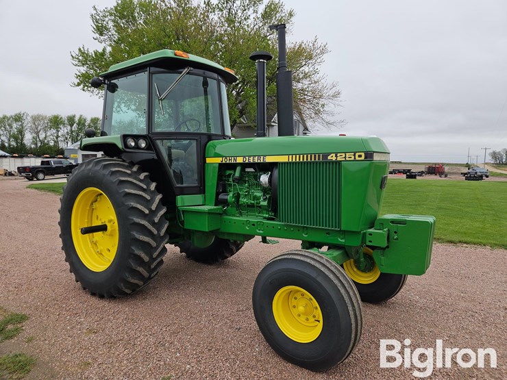 1983-john-deere-4250-image-3