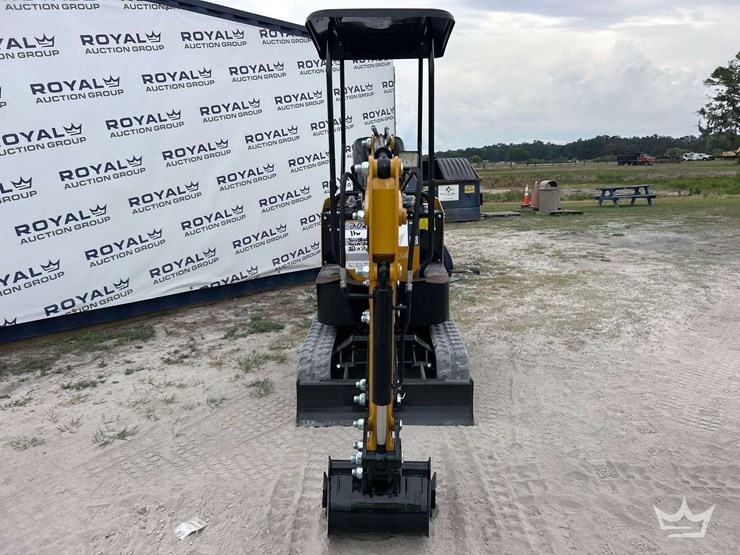 2026-cfg-industrial-h13r-mini-excavator-image-16
