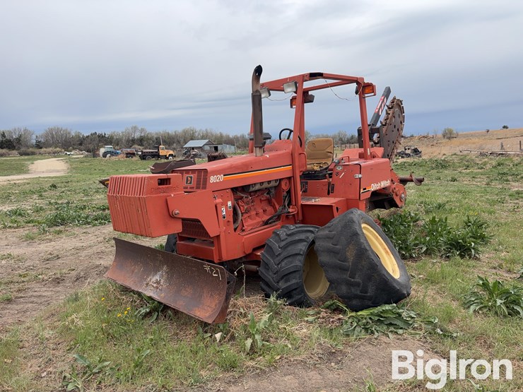 ditch-witch-8020jd-image-1