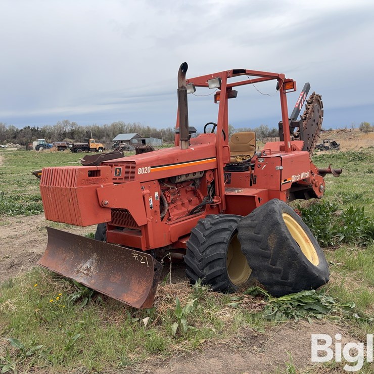 DITCH WITCH 8020JD