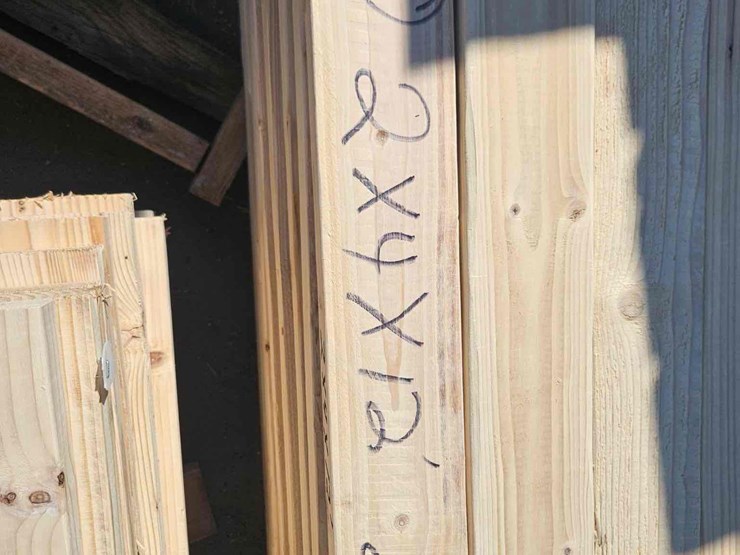 2x4-lumber-image-2