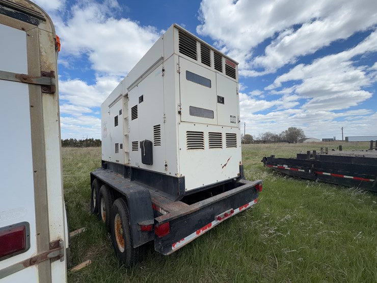 wisper-watt-dca-400ssv-generator-image-6