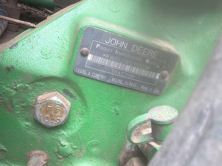 john-deere-8320-image-12