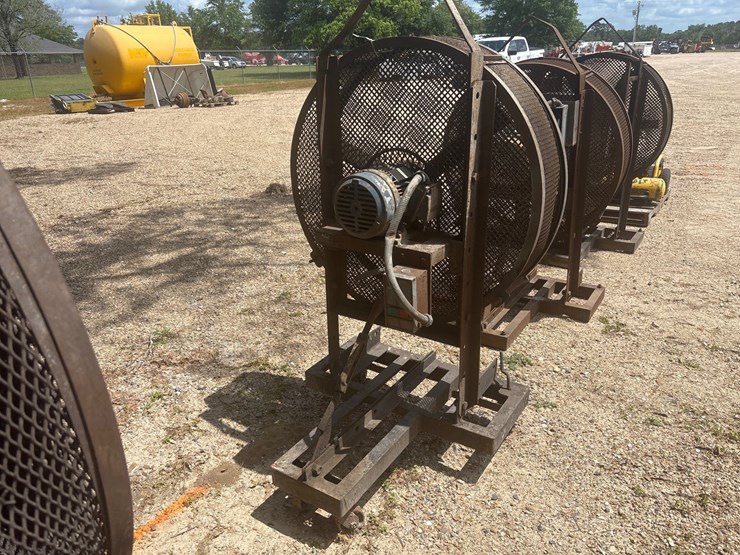 #5104-•-industrial-roll-around-fan-image-2