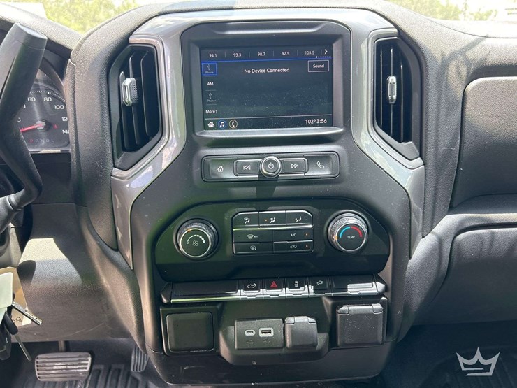 2021-chevrolet-silverado-1500-image-17