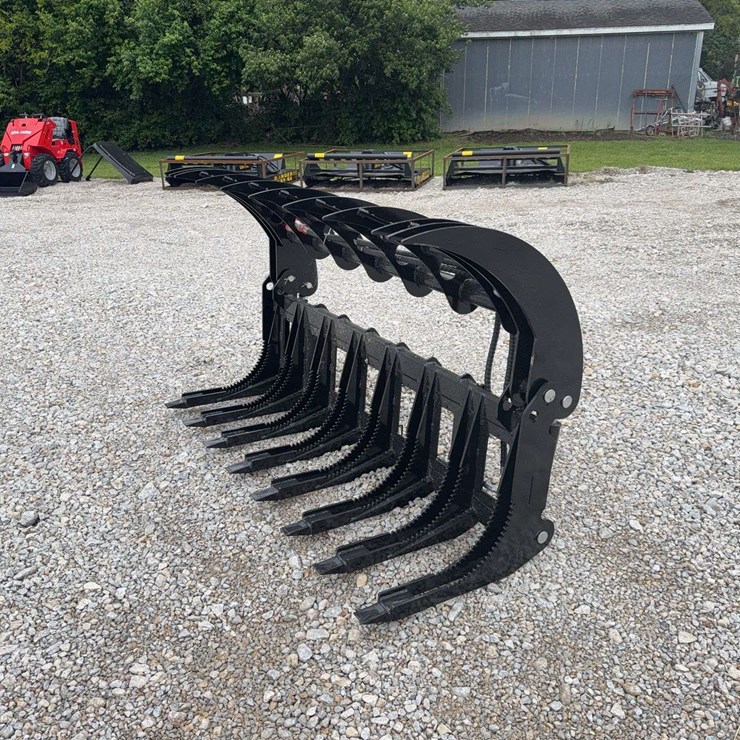 2026 GIYI 72" Skid Steer Grapple