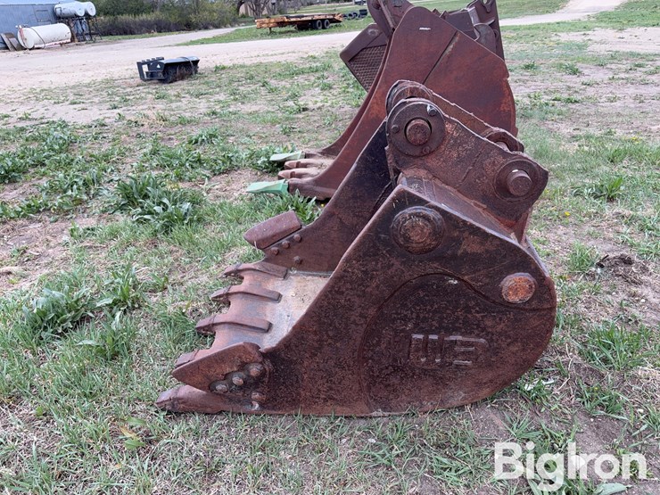 wb-excavator-bucket-image-8