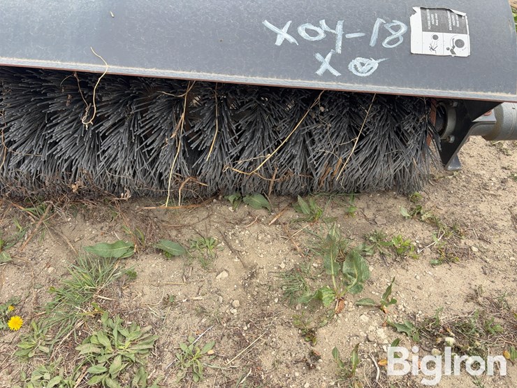 jct-rotary-broom-skid-steer-attachment-image-11