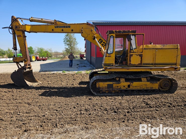 liebherr-r925-image-8