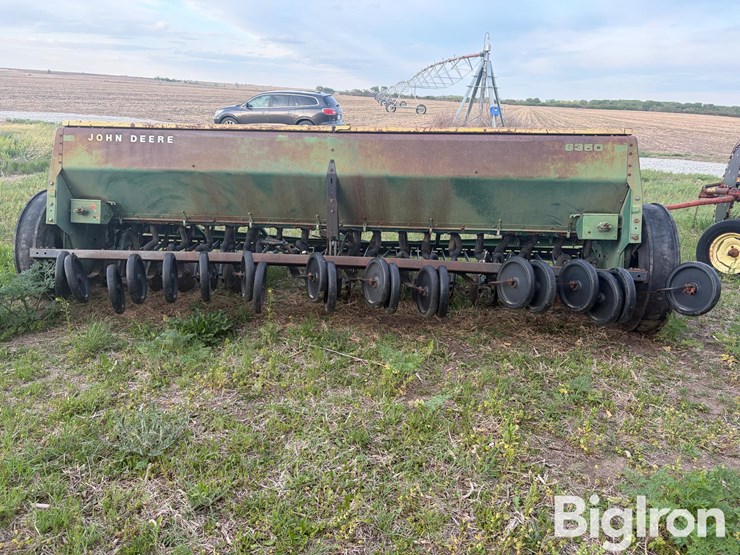 john-deere-8350-image-6