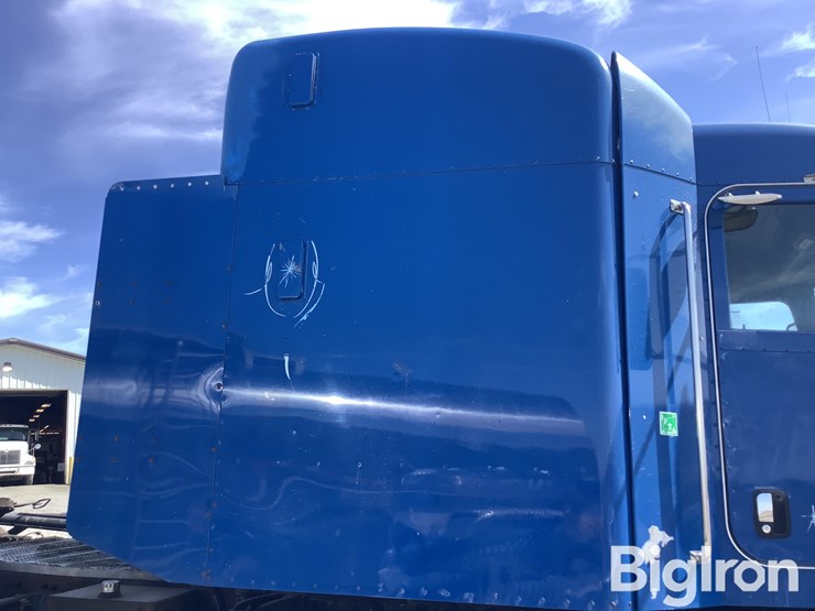 2013-peterbilt-386-image-16