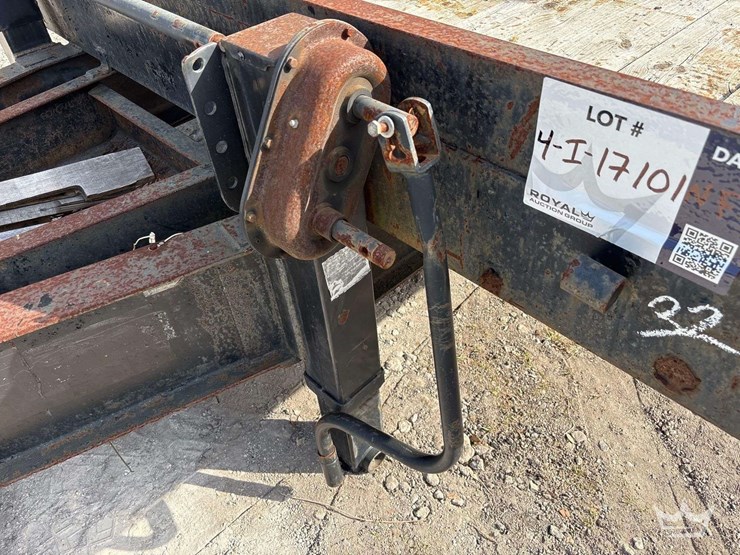 32ft-t/a-flatbed-tag-trailer-image-25