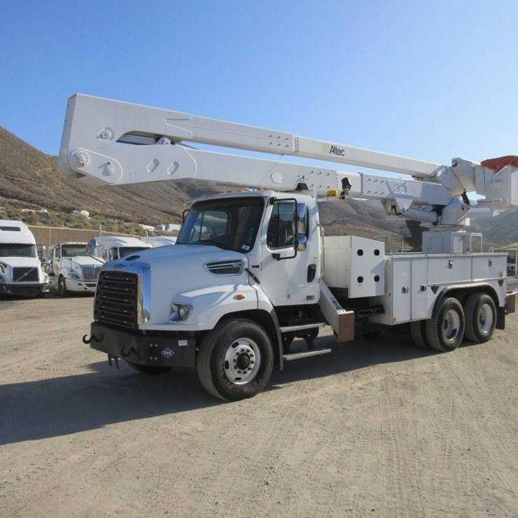 2016 FREIGHTLINER 114SD