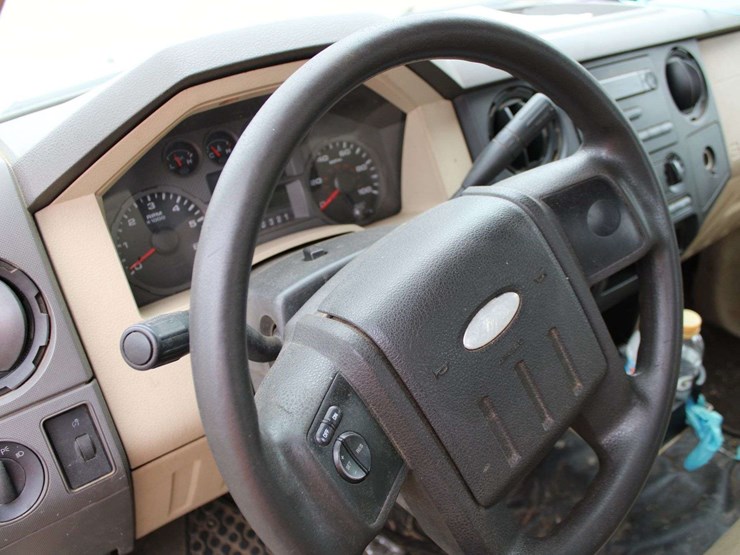 2008-ford-f350-image-13