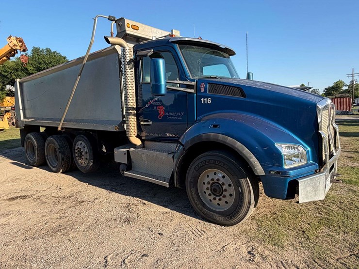 2016-kenworth-t880-image-45