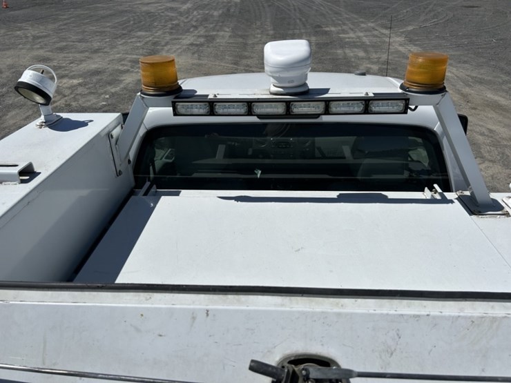2016-ford-f350-sd-image-32