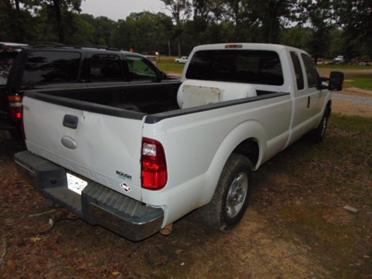 2012-ford-f250-xlt-image-2