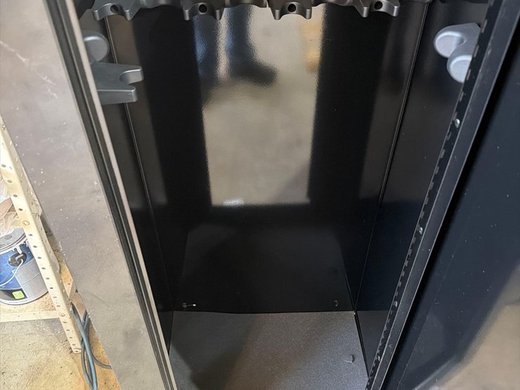 stack-on-14-gun-safe-image-4