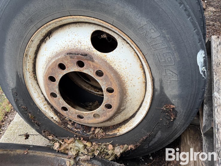 truck-tires-&-rims-image-19