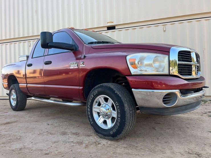 2007-dodge-ram-2500-image-2