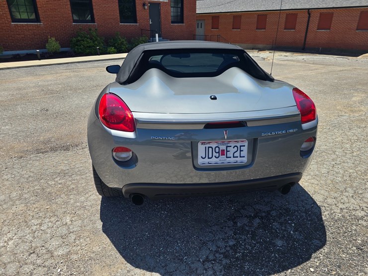 #24025-•-2007-pontiac-solstice-gxp-convertible-image-11