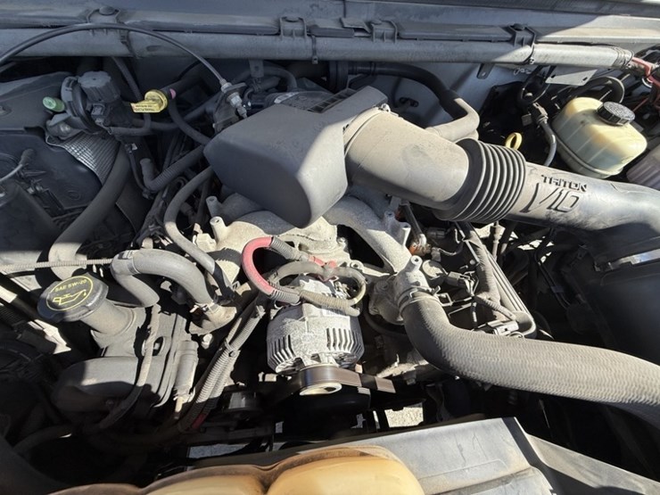 2004-ford-f550-sd-image-14
