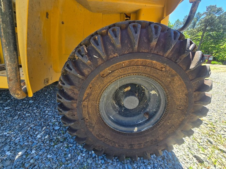 #24312-•-caterpillar-worksite-6x4-image-42