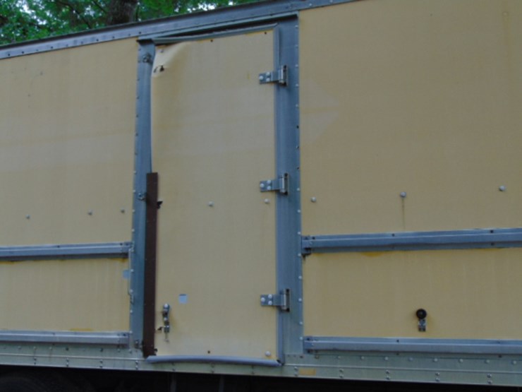 2004-international-durastar-4300-image-4