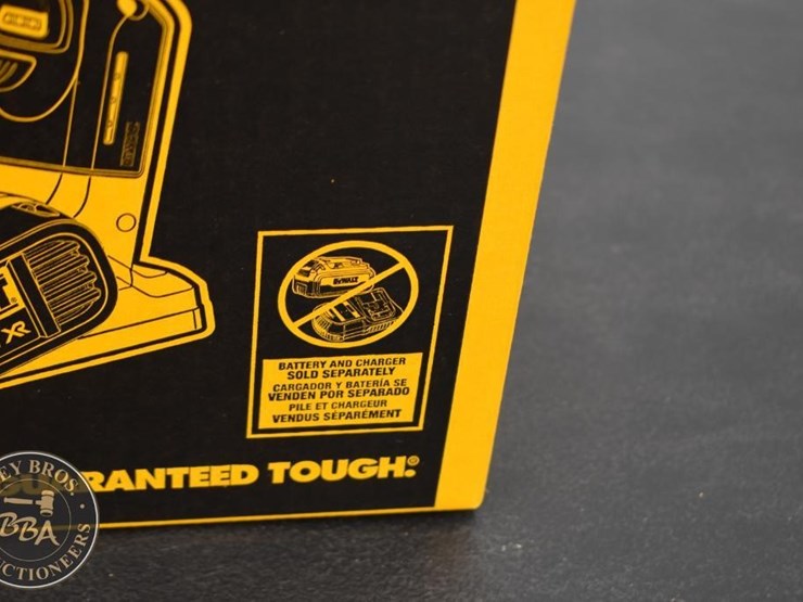 dewalt-20v-max-xr,-hand-planer-44804-image-4