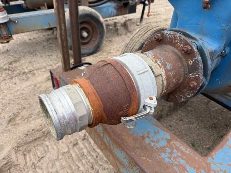 #3890-•-towable-water-pump-image-24