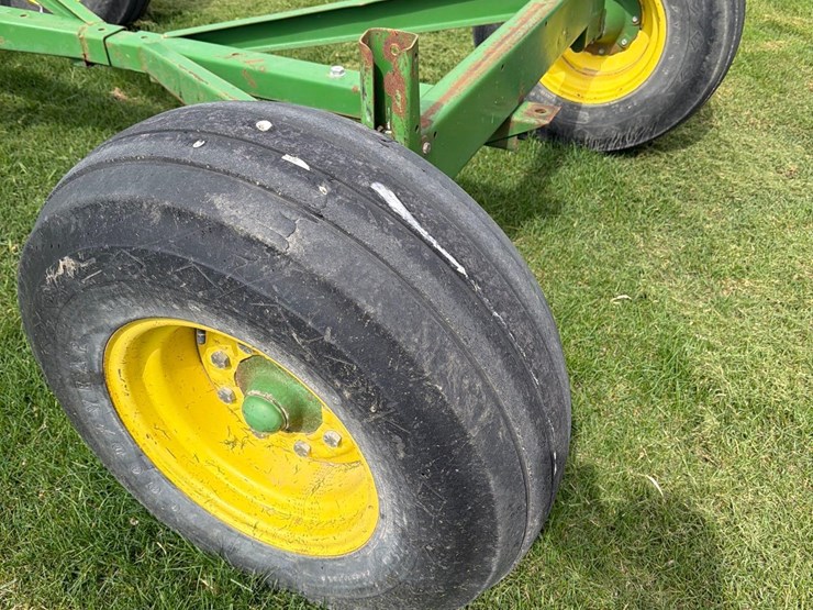 john-deere-1075-image-7