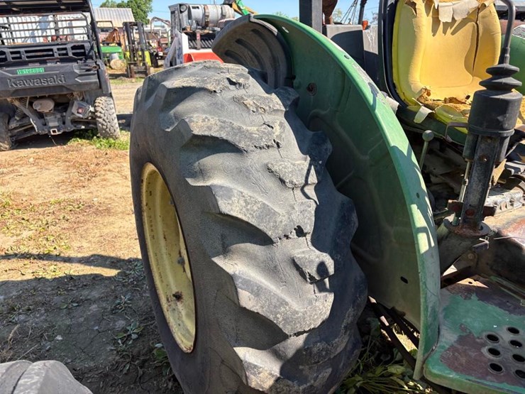 john-deere-5105-image-13