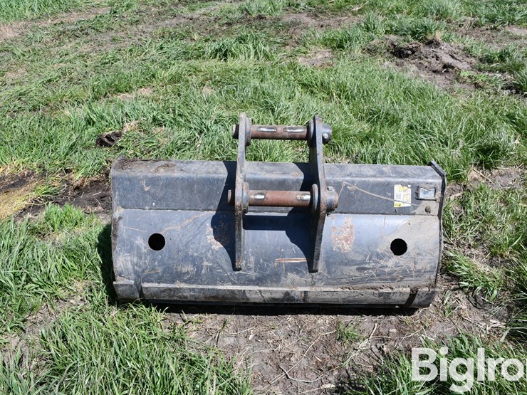 john-deere-130-image-6