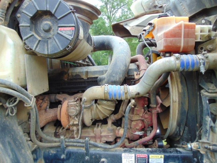 2019-mack-pinnacle-64t-image-9
