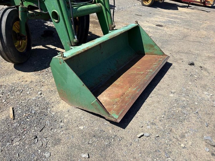 john-deere-2440-image-5