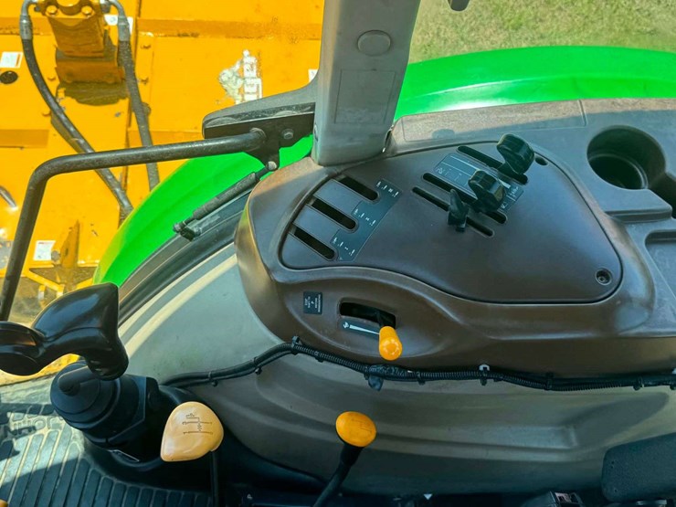 john-deere-5425-image-29
