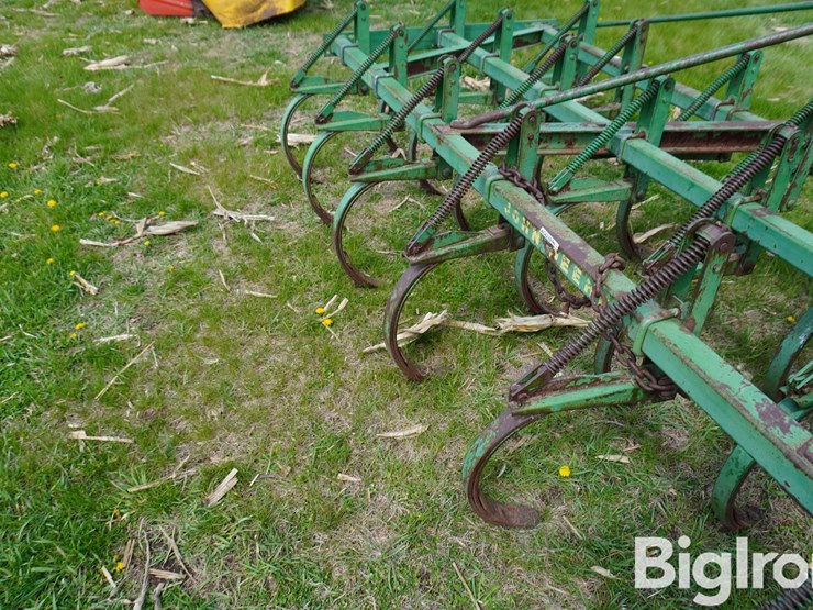 john-deere-12-image-20