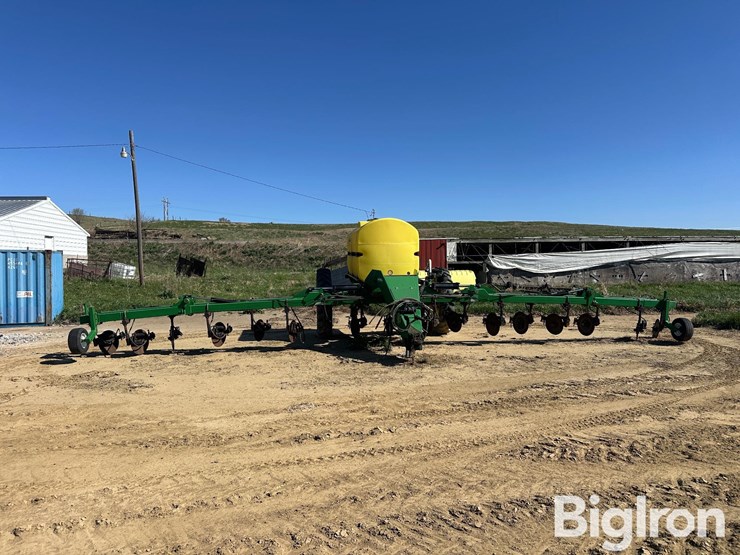 john-deere-2630-image-2