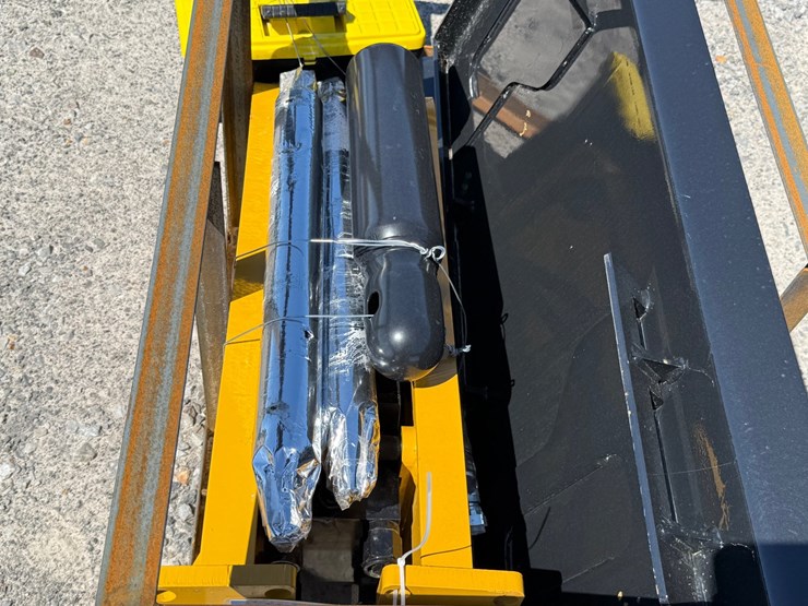 #45364-•-unused-agt-sshh680-skid-steer-breaker-sshh68026020503a-image-6
