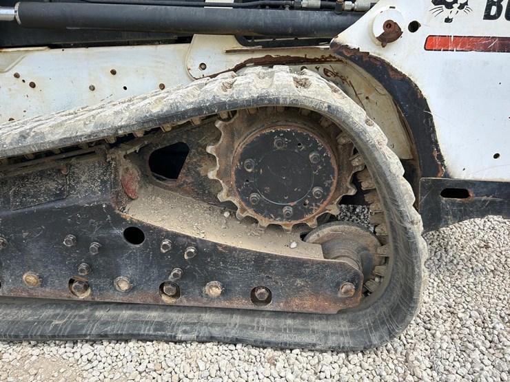 bobcat-t630-image-18
