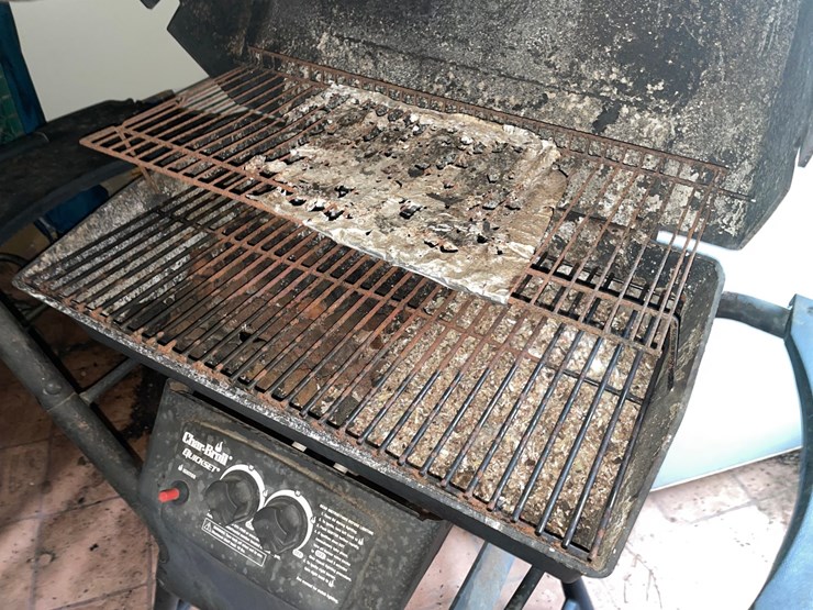 #7054-•-char-broil-gas-grill-image-6