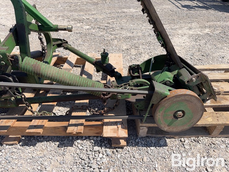 john-deere-350-image-13