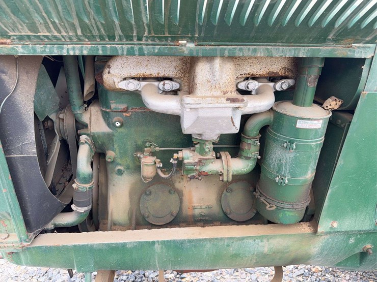 oliver-90-image-22