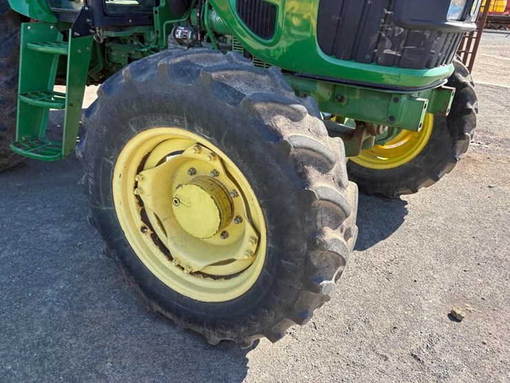 john-deere-6115d-image-6